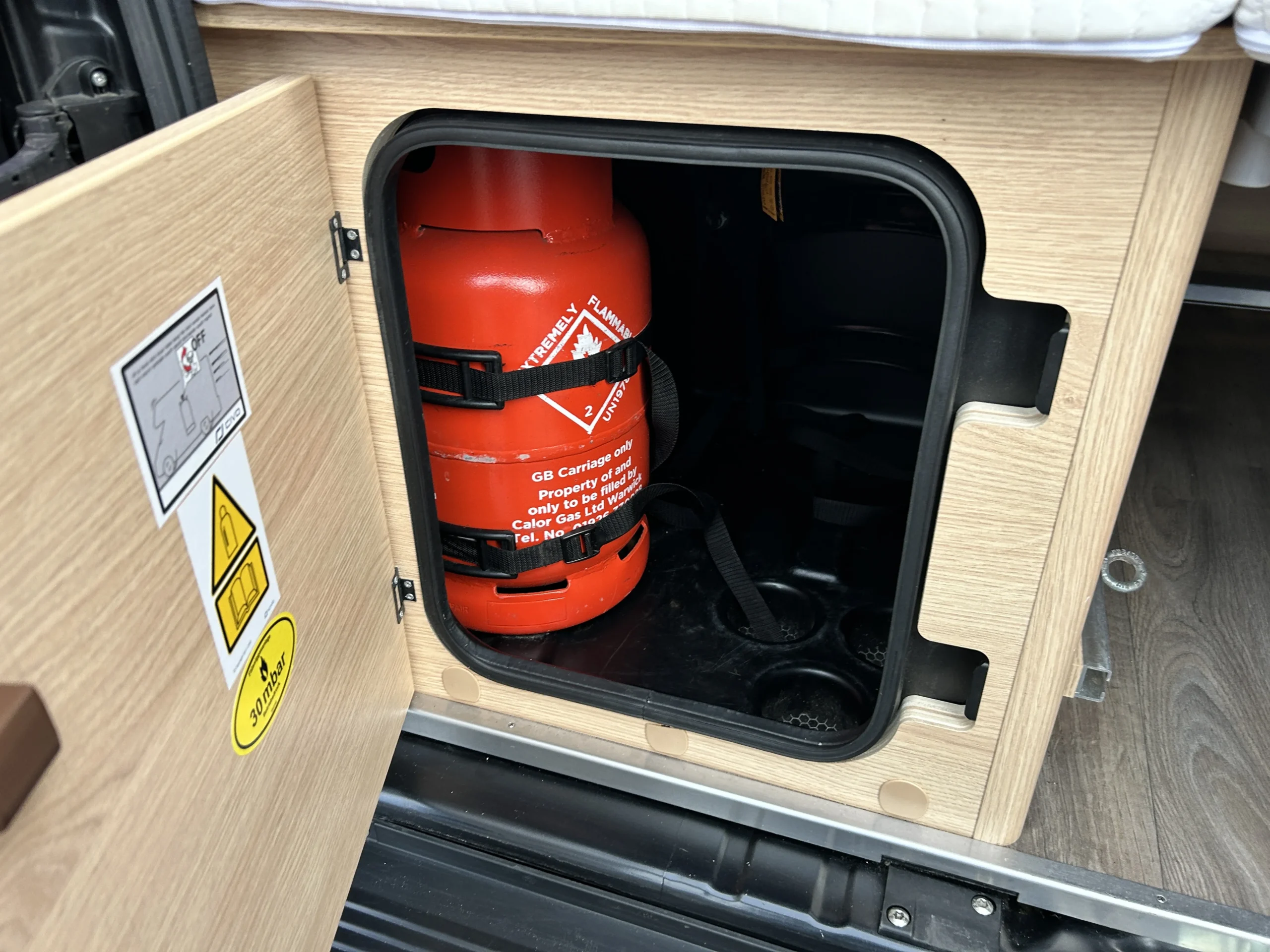 Sunlight Cliff 601 Campervan external storage