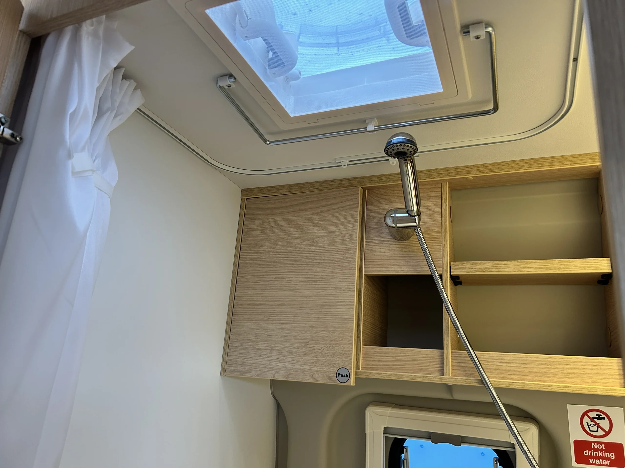 Sunlight Cliff 601 Campervan interior