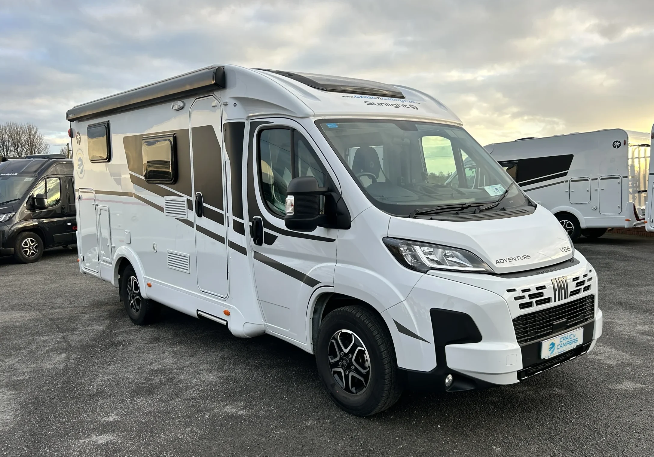 Sunlight V66 exterior