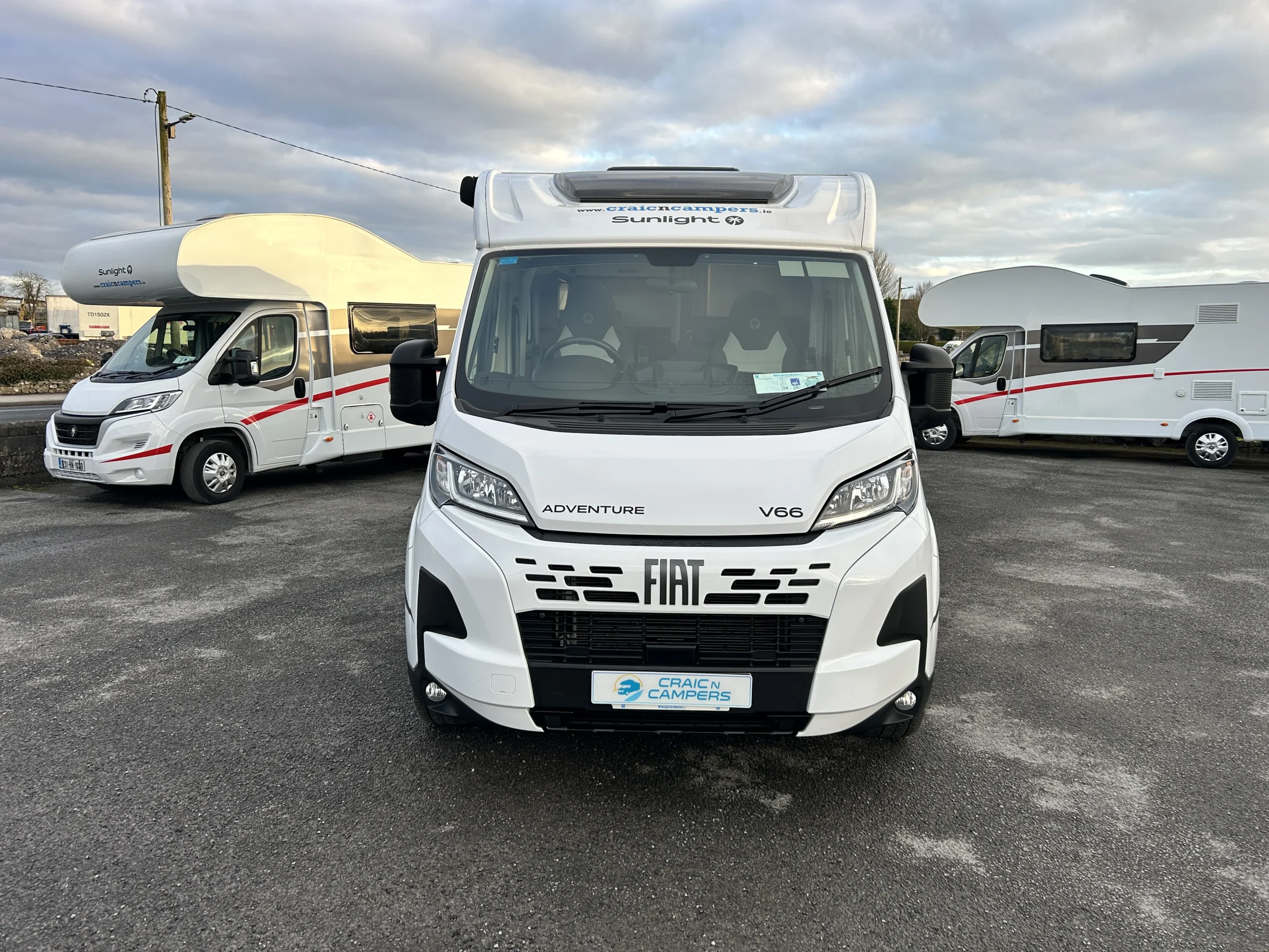 Sunlight V66 exterior
