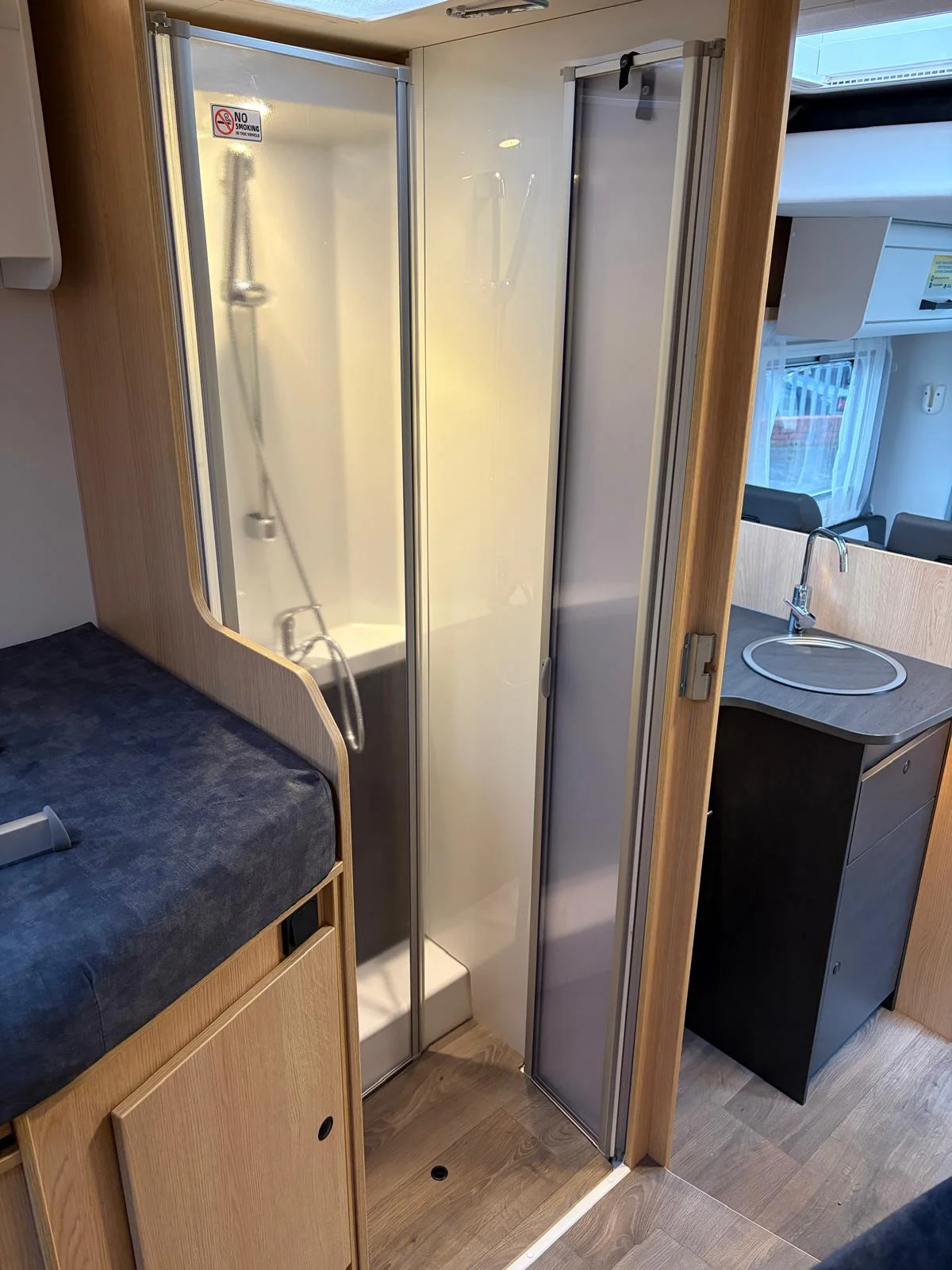 Sunlight T68 Internal shower