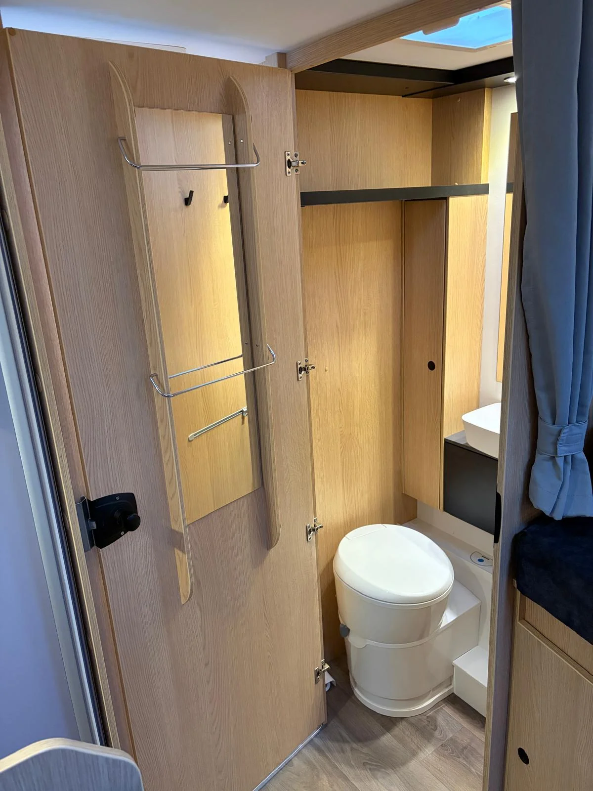 Sunlight T68 toilet